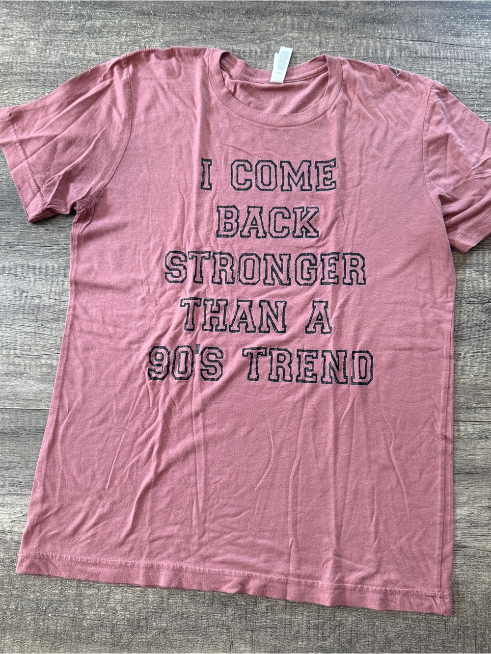 Evermore lyrics "come back stronger than a 90s trend" fan tee. Medium.
